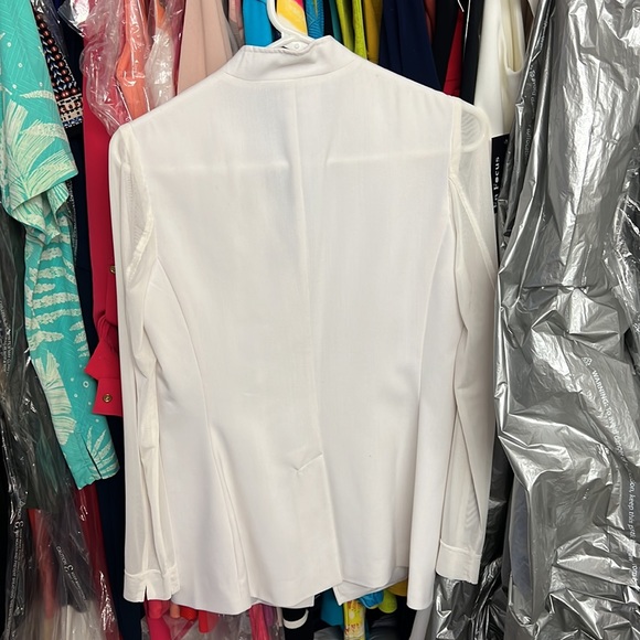 White Colored Beautiful Venus women’s blazer size 4 - Picture 3 of 4